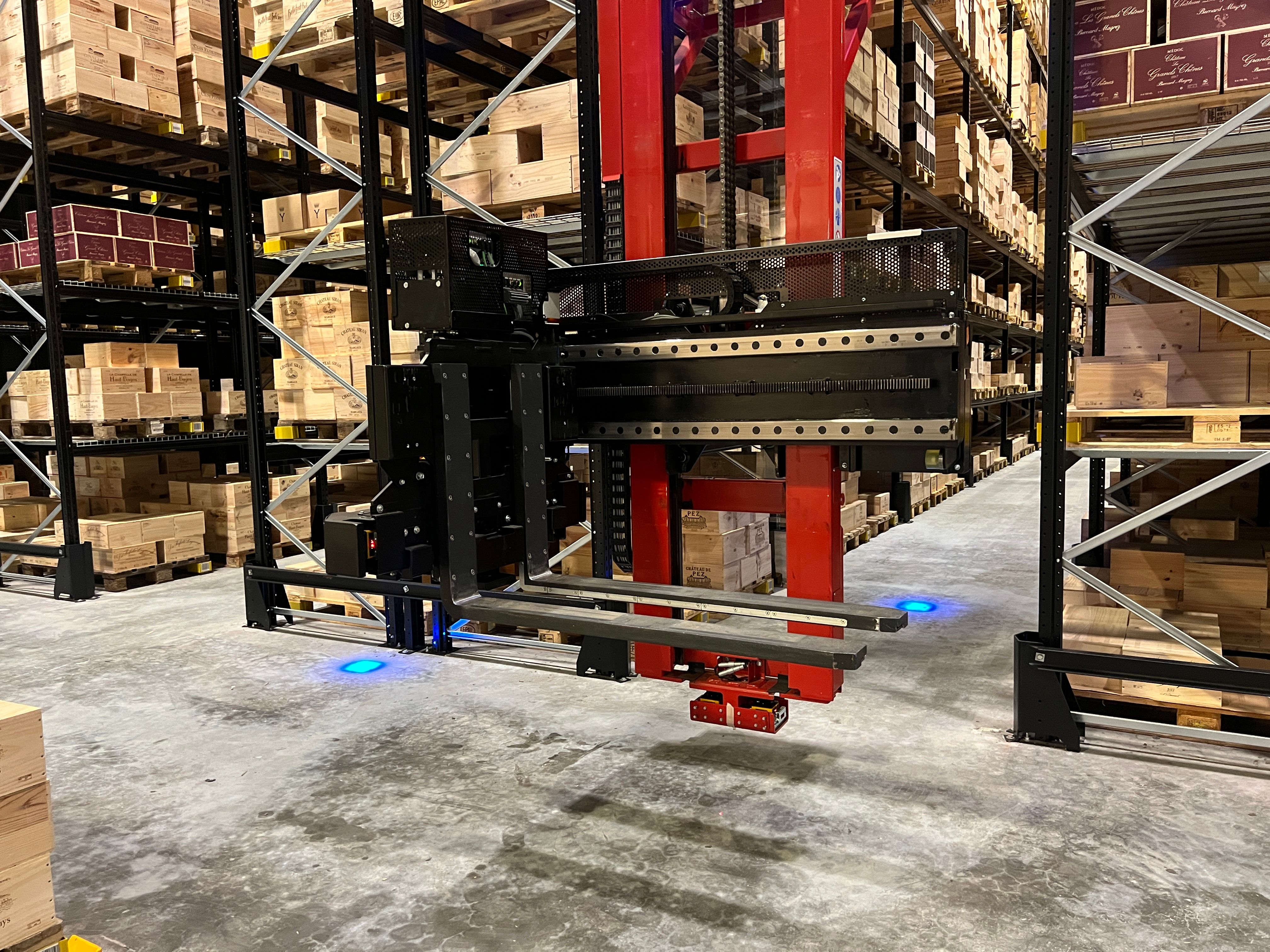 HUBMASTER® Multi-Aisle Stacker Crane