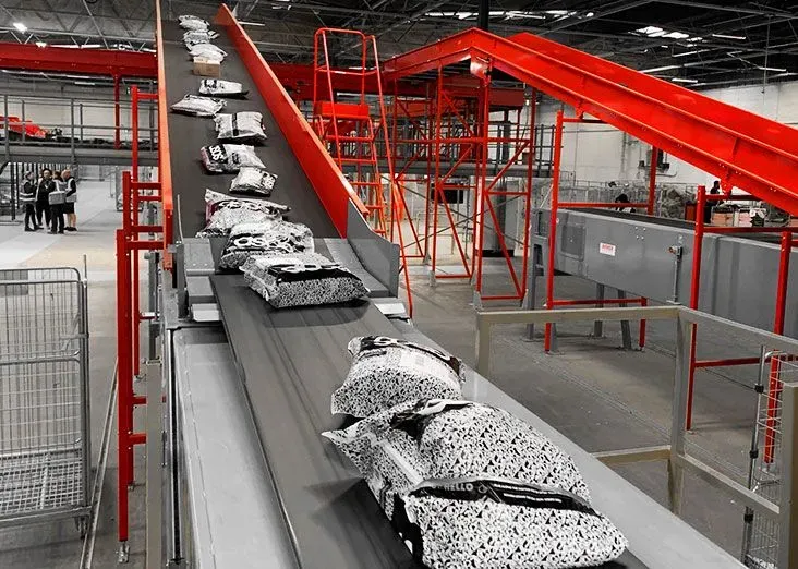 warehouse-conveyor-systems-3